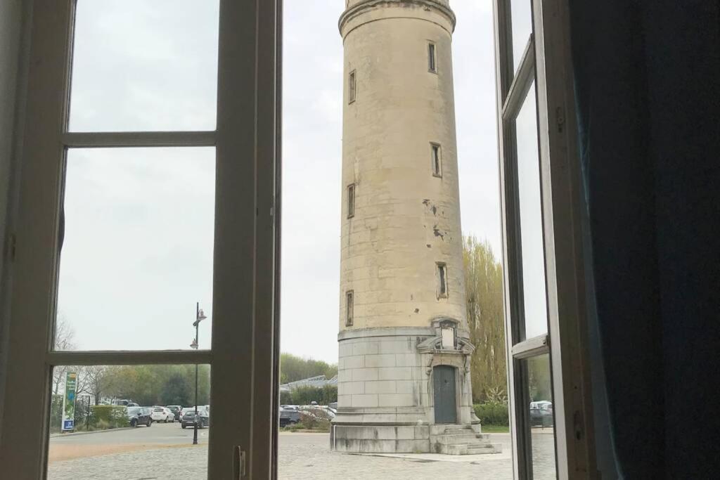 Au Pied Du Phare... Lägenhet Honfleur Exteriör bild